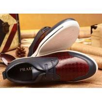 着心地抜群 2026 PRADA プラダ コピー品激安カジュアルシューズ 2色可選