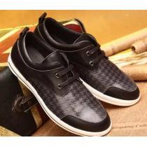 着心地抜群 2026 PRADA プラダ コピー品激安カジュアルシューズ 2色可選