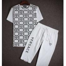 完売品 2025春夏 VERSACE ヴェルサーチ コピー通販  半袖Tシャツ 上下セット 2色可選