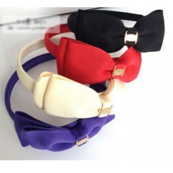 人気販売　個性的なデザ 2026FERRAGAMO サルヴァトーレフェラガモ 蝶結び カチューシャ 髪饰り 4色可選