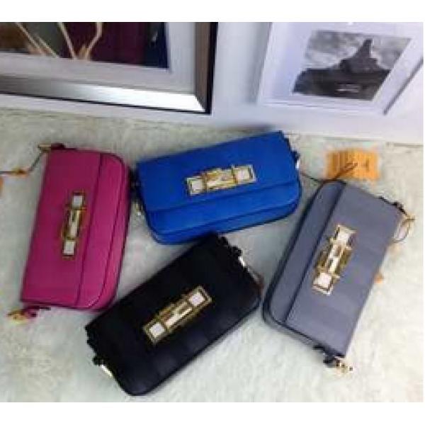 美品　スタイルアップ効果 2026春夏 FENDI フェンディ ショルダーバッグ 4色可選 .150.