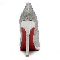 Christian Louboutinクリスチャンルブタン とんがりトウ ハイヒール パンプス ヒール高さ12CM