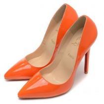 履き心地抜群  Christian Louboutinクリスチャンルブタン とんがりトウ ハイヒール ヒール高さ12CM