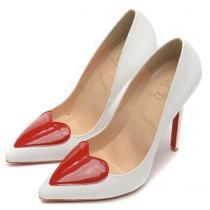 超人気美品 Christian Louboutinクリスチャンルブタン エナメル革 パンプス ヒール高さ12CM