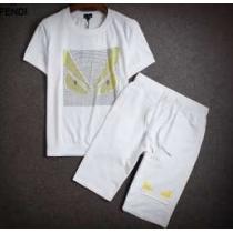 人気大人気☆NEW!! 2026 FENDI フェンディ 半袖Tシャツ 上下セット 2色可選