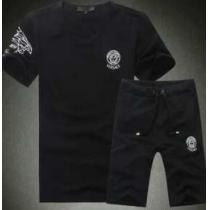 偽物 ブランド 販売 高級感演出 2026 VERSACE ヴェルサーチ 半袖Tシャツ 上下セット 2色可選