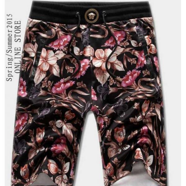人気ファッション通販 2026 売れ筋！ VERSACE ヴェルサーチ ショートパンツ