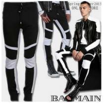 お買い物　 2026春夏 BALMAIN バルマン チノパン しわのデザイン 2色可選