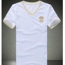 素材感も非常に良く2026春夏 VERSACE ヴェルサーチ SALE!今季 半袖Tシャツ 2色可選