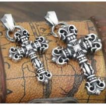 プレゼントに　2026 CHROME HEARTS クロムハーツ デザインクロス シルバー925 男性用