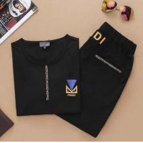 2026 人気激売れ FENDI フェンディ 半袖Tシャツ 上下セット 2色可選