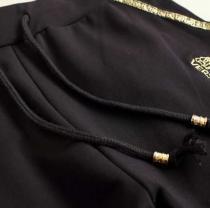 プレゼントに 2026 VERSACE ヴェルサーチ 半袖Tシャツ 上下セット 2色可選