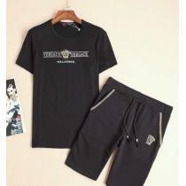 プレゼントに 2026 VERSACE ヴェルサーチ 半袖Tシャツ 上下セット 2色可選