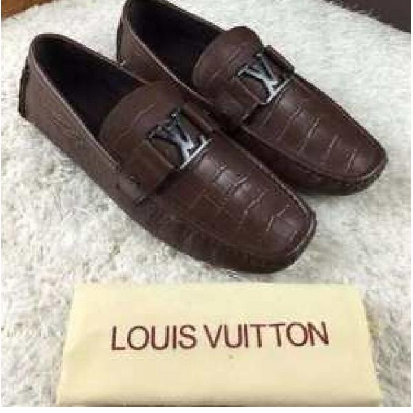 美品　2026 LOUIS VUITTON ルイ ヴィトン コピーブランド 優良　カジュアルシューズ