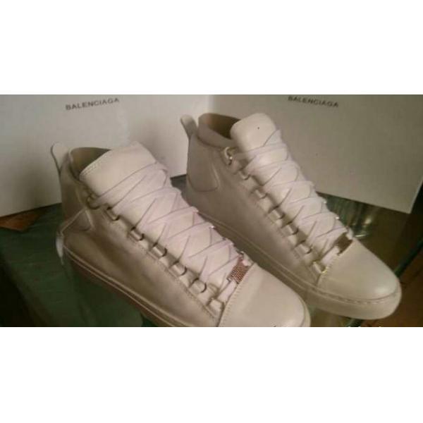 一味違うケーブ！ 2026  BALENCIAGA バレンシアガ ハイカットスニーカー 防臭加工