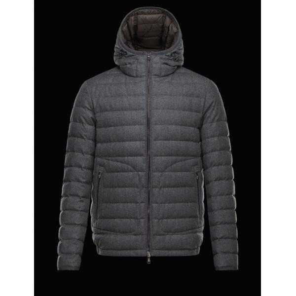 個性的な風合い　2026　MONCLER モンクレールダウンジャケット　定番ファッション