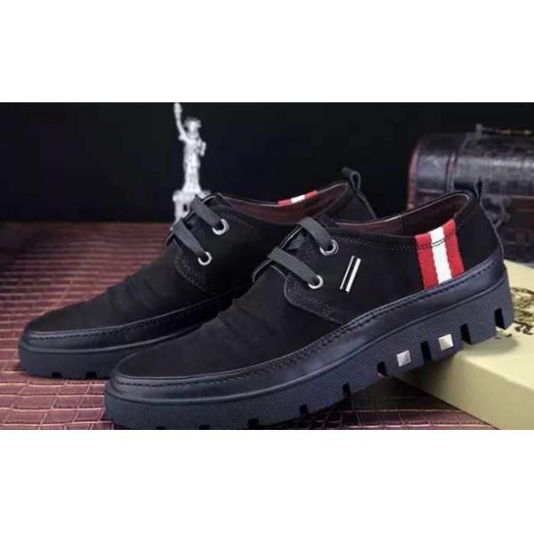 大人っぼい　2026  BALLY バリー カジュアルシューズ 爽やかな雰囲気