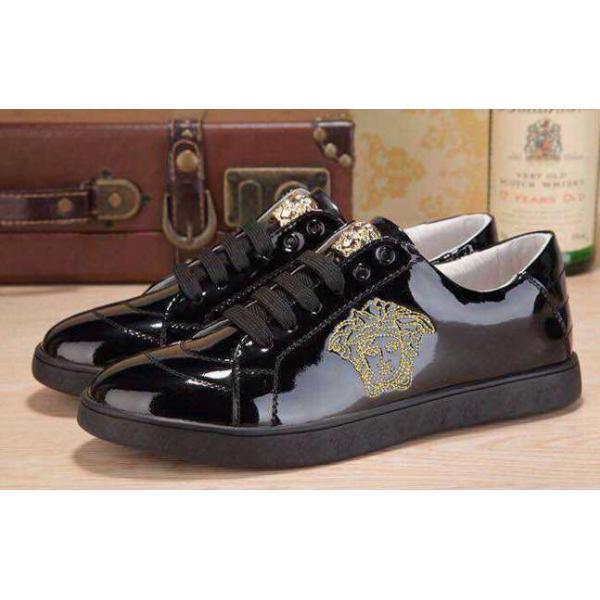 大人のおしゃれに！2026 VERSACE ヴェルサーチ フラットシューズ 2色可選