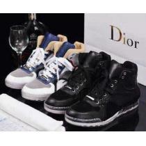 しっかりした履き心地で 個性派 DIOR ディオール ハイカットスニーカー 2色可選
