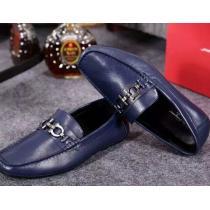 とても履きやすい FERRAGAMO サルヴァトーレフェラガモ カジュアルシューズ