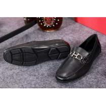 とても履きやすい FERRAGAMO サルヴァトーレフェラガモ カジュアルシューズ