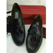 大人気☆NEW!! 旅行にも最適 FERRAGAMO サルヴァトーレフェラガモ ビジネスシューズ 2色可選