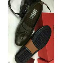 大人気☆NEW!! 旅行にも最適 FERRAGAMO サルヴァトーレフェラガモ ビジネスシューズ 2色可選