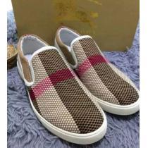 重宝するアイテム　2015 BURBERRY バーバリー カジュアルシューズ 　防臭加工