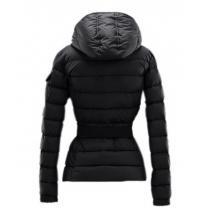 良質な素材　2026　MONCLER モンクレールレディースダウンジャケット