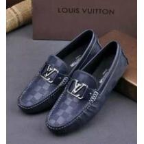 注目アイテム 2026 LOUIS VUITTON ルイ ヴィトン ファッション　カジュアルシューズ 2色可選