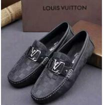 注目アイテム 2026 LOUIS VUITTON ルイ ヴィトン ファッション　カジュアルシューズ 2色可選