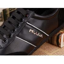 フラットの最上級 2026 PRADA プラダ  フラットシューズ スニーカー 2色可選