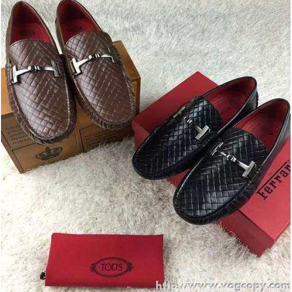 一味違うケーブル編みが魅力満点! 2025 TOD\'S トッズ カジュアルシューズ 2色可選