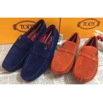 早い者勝ち! 2026 TOD\'S トッズ カジュアルシューズ 軽量で疲れにくい  2色可選