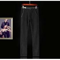 プレゼントに 2026 ARMANI アルマーニ チノパン 2色可選