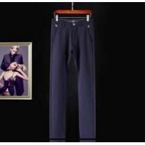 程良くタイトな 2026 ARMANI アルマーニ チノパン 2色可選