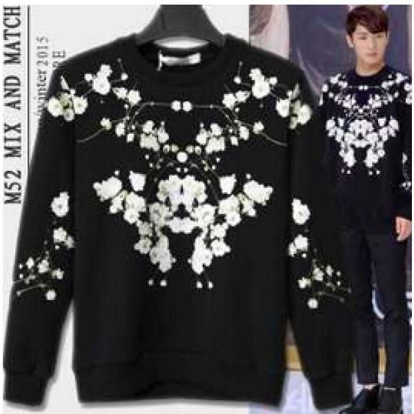 美品 2026秋冬　柔らかな風合い　GIVENCHY ジバンシー プルオーバーパーカー