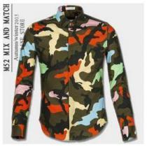 目を引く　 VALENTINO ヴァレンティノ　画期的 長袖シャツ 迷彩