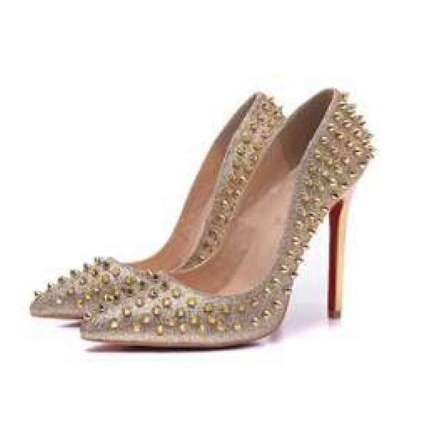 お洒落　 2026 Christian Louboutinクリスチャンルブタン 注目度が満点　パンプス