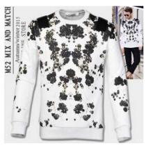 安定感ある　 2026秋冬ファションなデザイン GIVENCHY ジバンシー 人気　プルオーバーパーカー