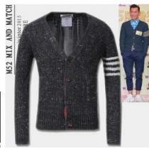 質感の良い　 2026秋冬 THOM BROWNE トムブラウン 満点　Vネックセーター 3色可選