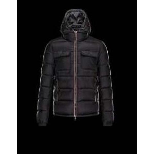 風変わり2026秋冬 MONCLER モンクレール　優秀なアイテム　 ダウンジャケット 