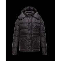 お洒落な 2026秋冬 moncler モンクレール 大活躍 ダウンジャケット　美品