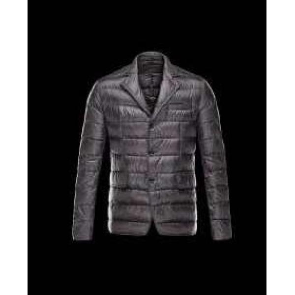 光沢感ある 2026秋冬 moncler モンクレール　収縮性があり ダウンジャケット 