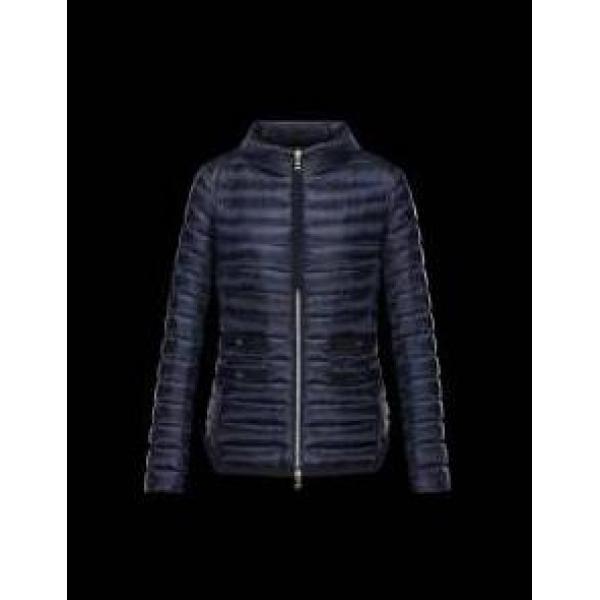 高級感のある　 2025秋冬 moncler モンクレール独特な手触り ダウンジャケット 