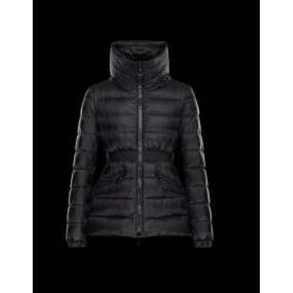 お買い得 秋冬 moncler モンクレール 耐久性や保温性に溢れる　ダウンジャケット