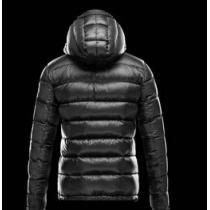 定番 2025秋冬 MONCLER モンクレール 防寒性にも優れておるダウンジャケット