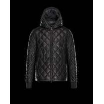 カジュアル　 2026秋冬 moncler モンクレール 軽くて柔らかい　ダウンジャケット 