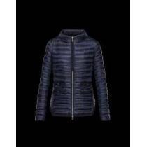 高級感のある　 2025秋冬 moncler モンクレール独特な手触り ダウンジャケット 