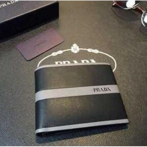 プレゼントに　秋冬 prada プラダ 印象的な短財布 2色可選 .158.